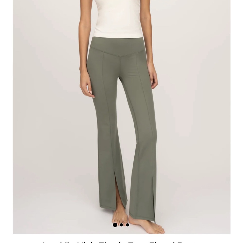 Yoga pants by 90 degree by reflex